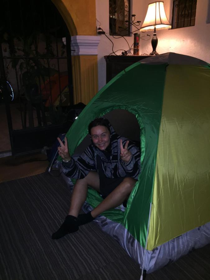 فندق أنتيغوا غواتيمالافي  La Gaceta Camping المظهر الخارجي الصورة